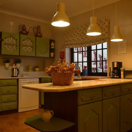 Séjour chez l'habitant Offshore Rustic House *