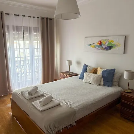 Offshore Rustic House בית אירוח