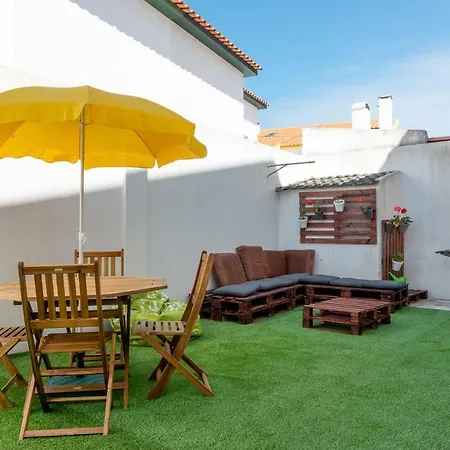 בית אירוח Offshore Rustic House