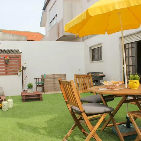 Rum i privatbostad Offshore Rustic House *