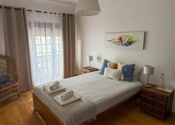 Offshore Rustic House منزل للإقامة