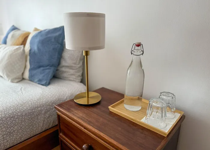 Offshore Rustic House ホームステイ *