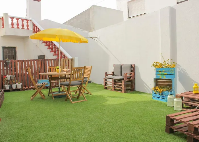 Offshore Rustic House منزل للإقامة