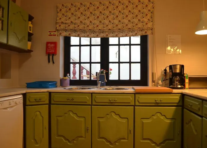 Offshore Rustic House ホームステイ ペニシェ